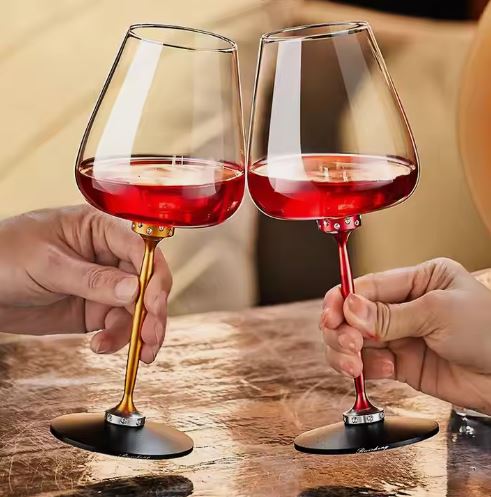 Glass That Spins Can't Be Fall Down -  The Magic Cooling Unique Rotating Spinning Crystal - Glass Red Or White Wine Glasses